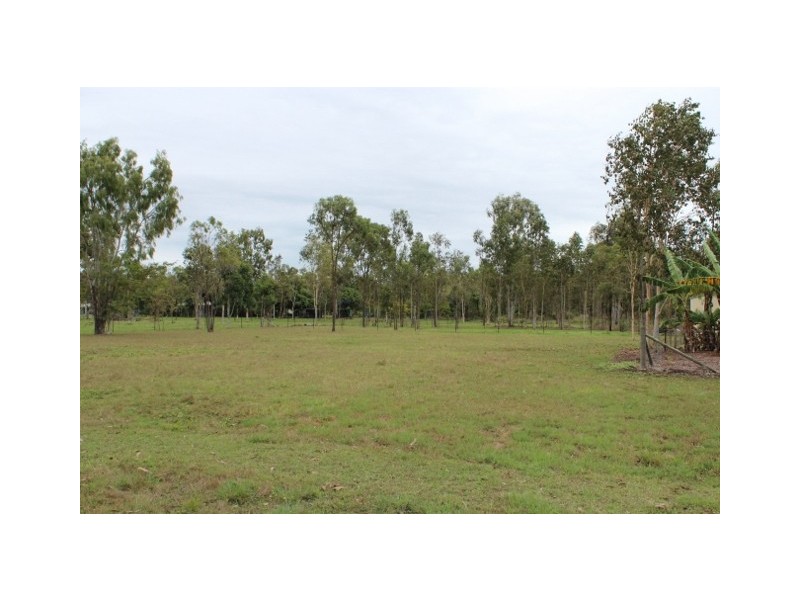 10 Lodestone Drive, Bluewater QLD 4818