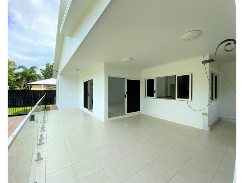 369 Garland Road, Bushland Beach QLD 4818