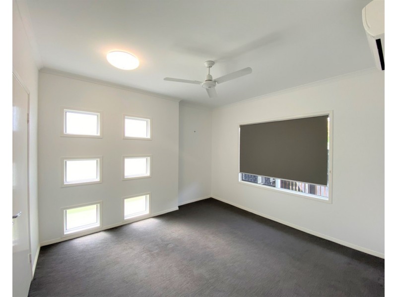 369 Garland Road, Bushland Beach QLD 4818