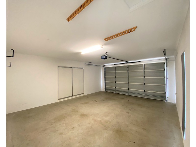 369 Garland Road, Bushland Beach QLD 4818