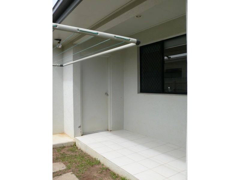 16 Eungella Court, Bushland Beach QLD 4818