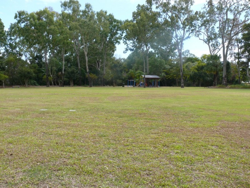 16 Eungella Court, Bushland Beach QLD 4818