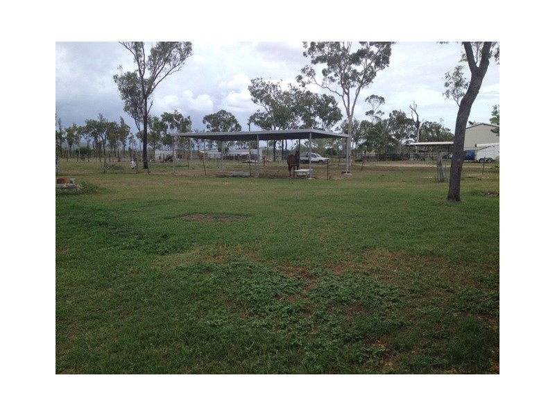 24 McKinnon Road, Black River QLD 4818