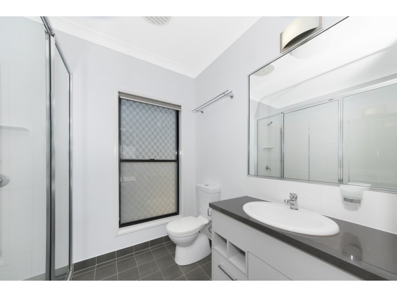 15 Channel Street, Bushland Beach QLD 4818