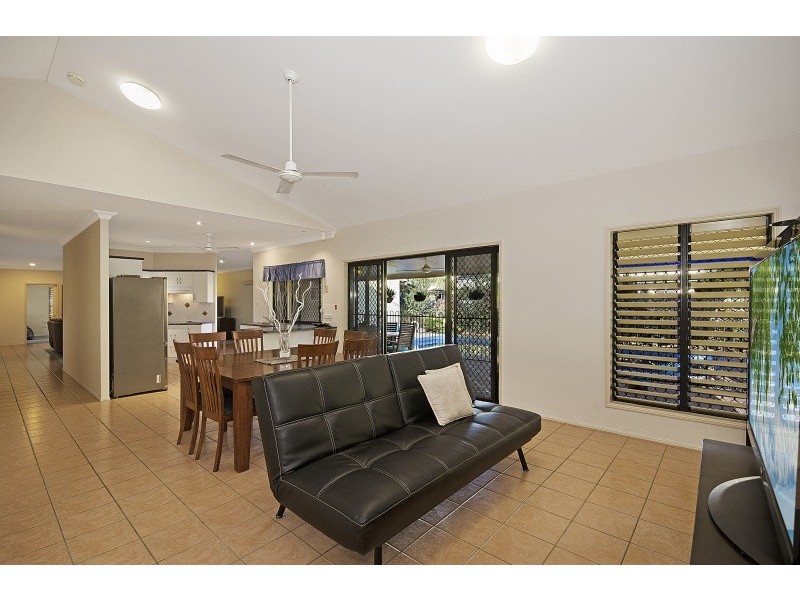 16 Mahogany Court, Bushland Beach QLD 4818