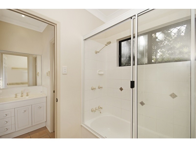 16 Mahogany Court, Bushland Beach QLD 4818