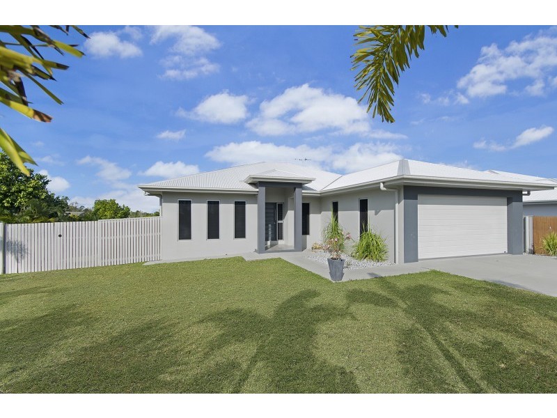 5 Deedes Crescent, Bushland Beach QLD 4818