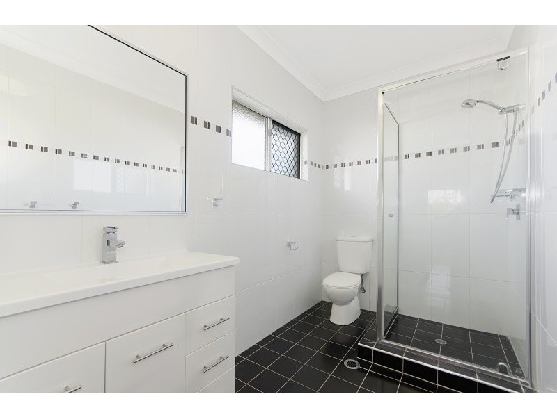 5 Deedes Crescent, Bushland Beach QLD 4818