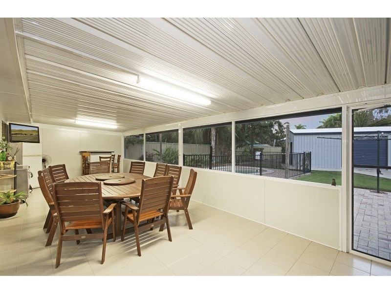 4 Gum Court, Bushland Beach QLD 4818
