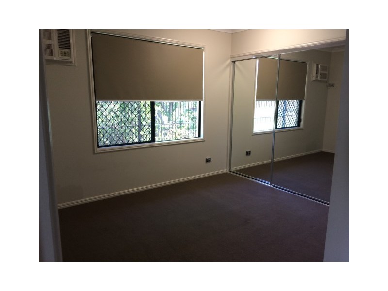 6 Hillock Crescent, Bushland Beach QLD 4818