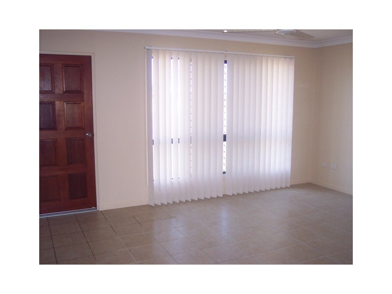 19 Wexford Crescent, Mount Low QLD 4818