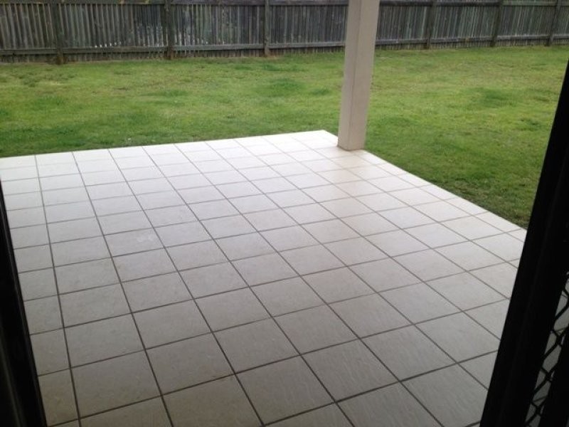 19 Wexford Crescent, Mount Low QLD 4818