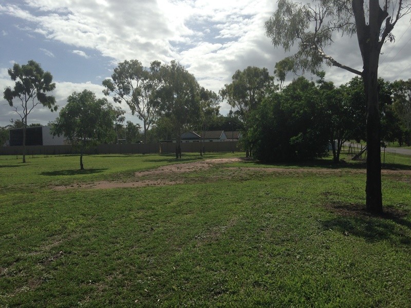 2 Annaville Road, Jensen QLD 4818