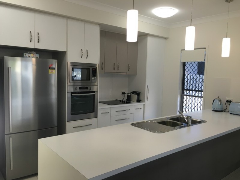 111 Daydream Circuit, Burdell QLD 4818