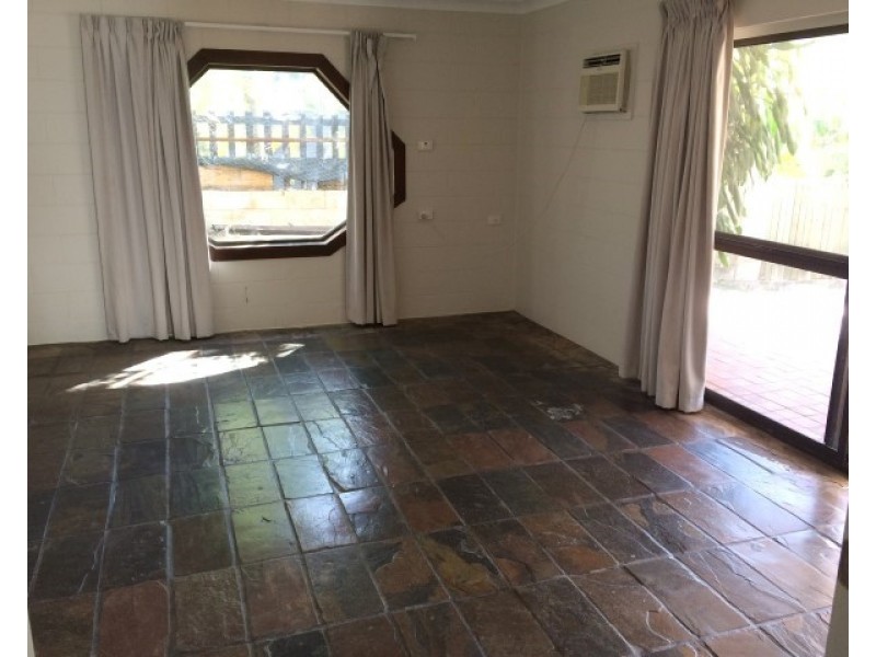 13 Dahl Cresent, Wulguru QLD 4811