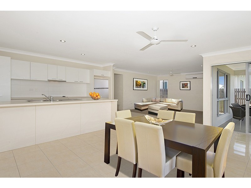 48 Beach Oak Drive, Mount Low QLD 4818