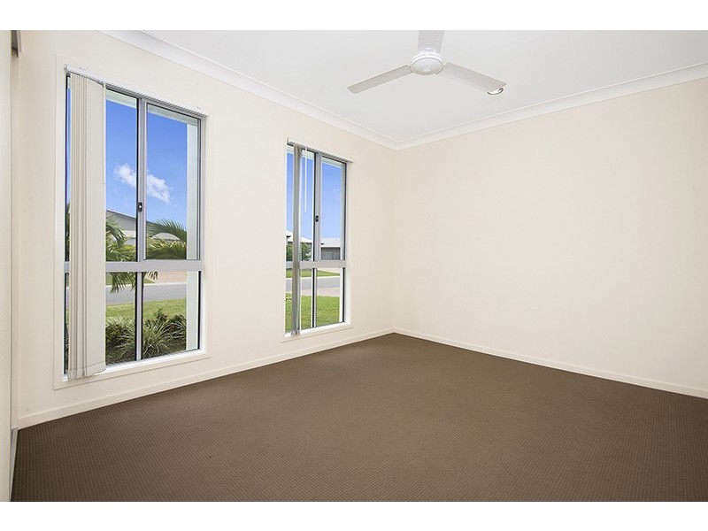 48 Beach Oak Drive, Mount Low QLD 4818