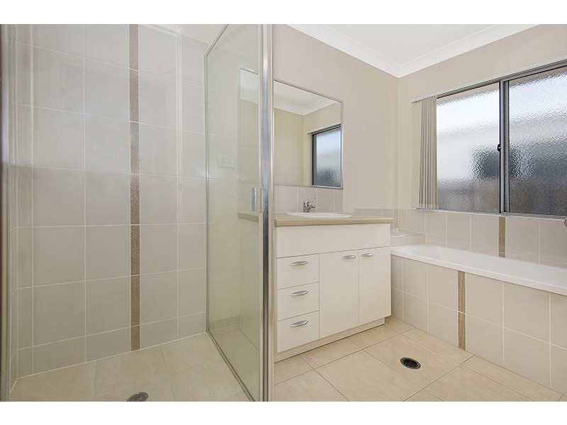 48 Beach Oak Drive, Mount Low QLD 4818