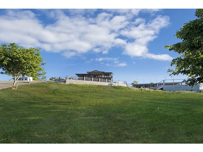 16 Harrier Court, Bushland Beach QLD 4818