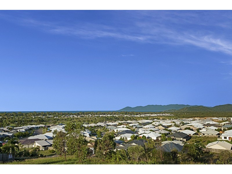 16 Harrier Court, Bushland Beach QLD 4818