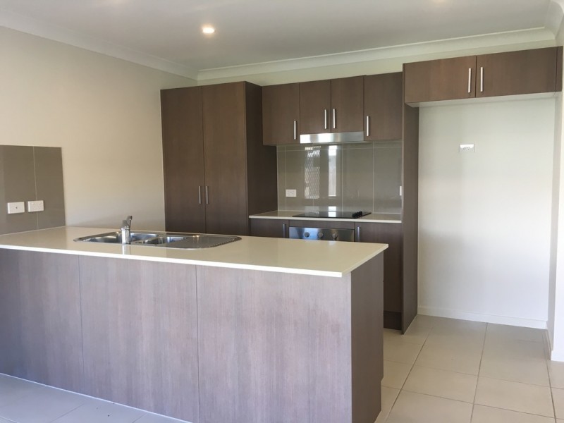 2/49 Marblewood Circuit, Mount Low QLD 4818