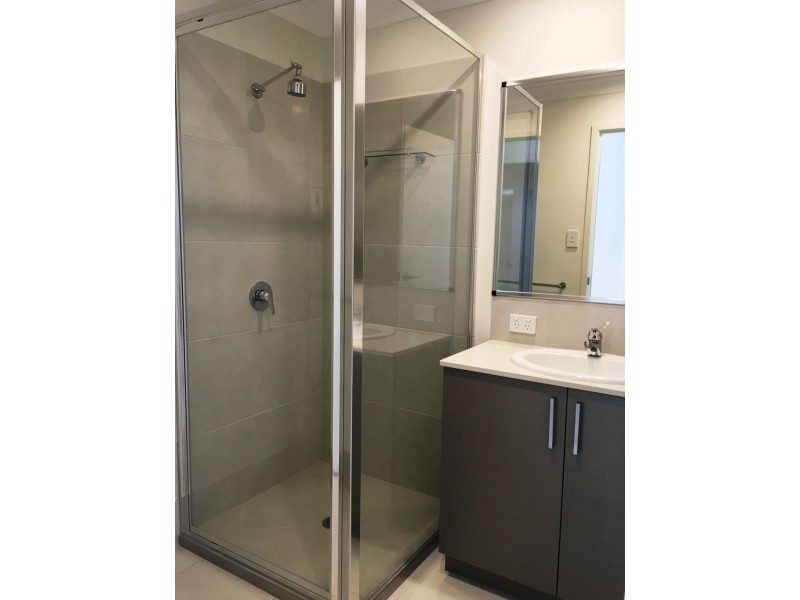 2/49 Marblewood Circuit, Mount Low QLD 4818