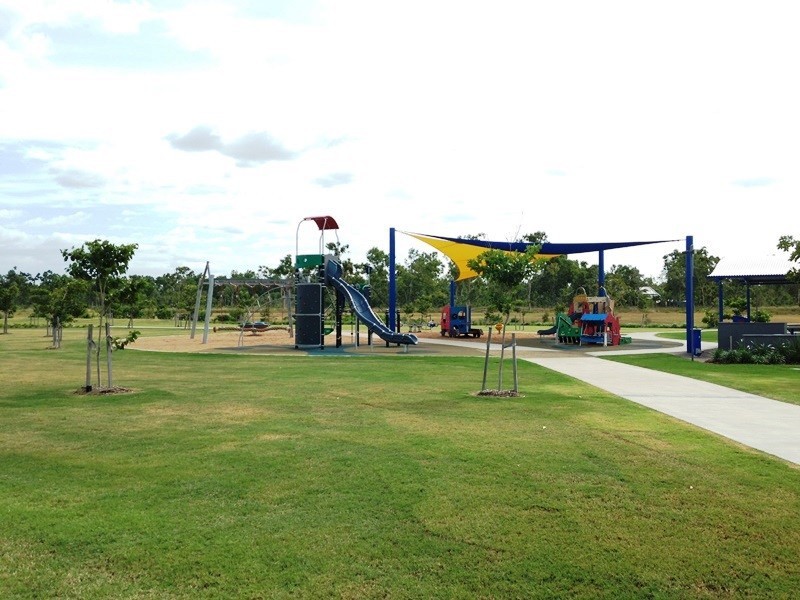 2/49 Marblewood Circuit, Mount Low QLD 4818