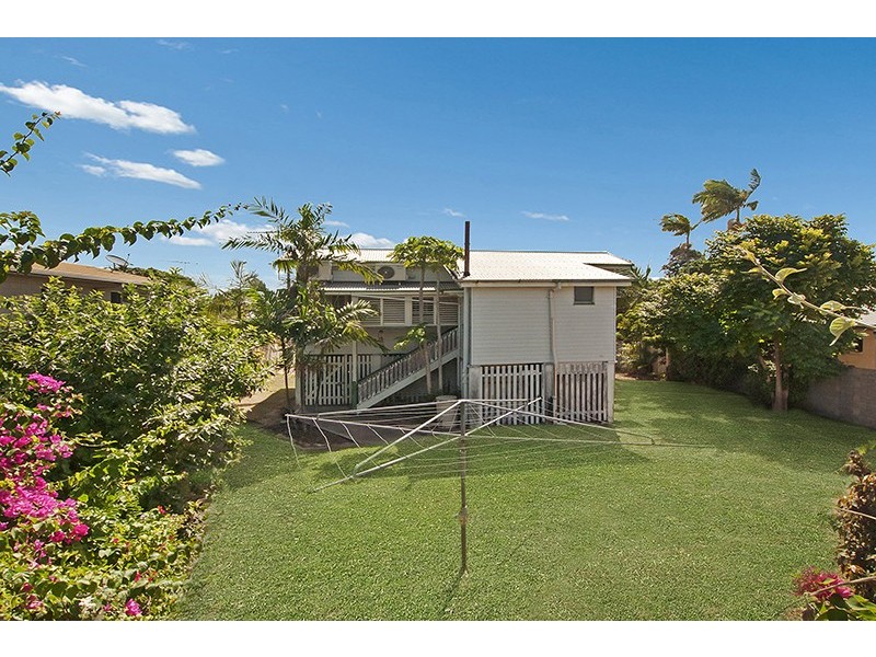 21 Leigh Street, West End QLD 4810