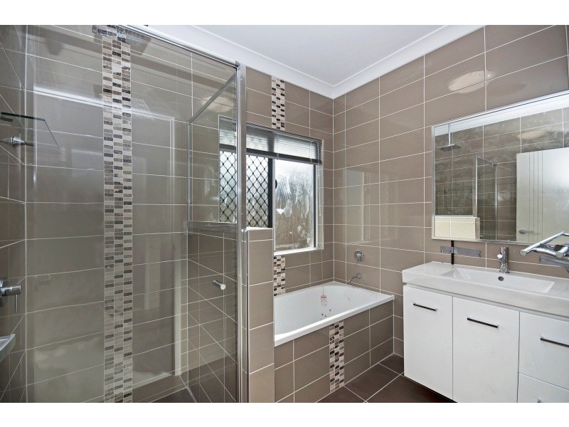 9 Sunburst Street, Mount Low QLD 4818