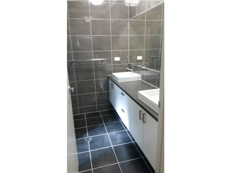 9 Sunburst Street, Mount Low QLD 4818