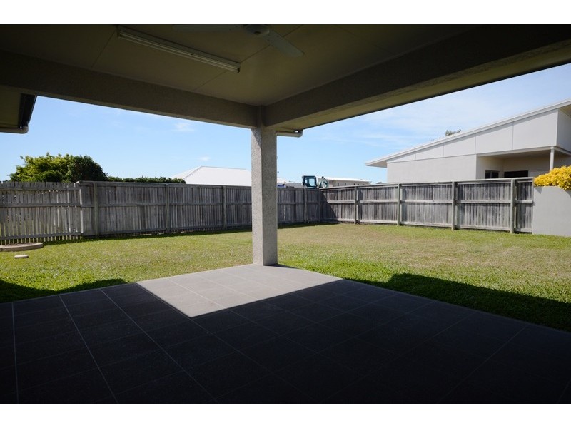 48 Bonnet Road, Mount Low QLD 4818