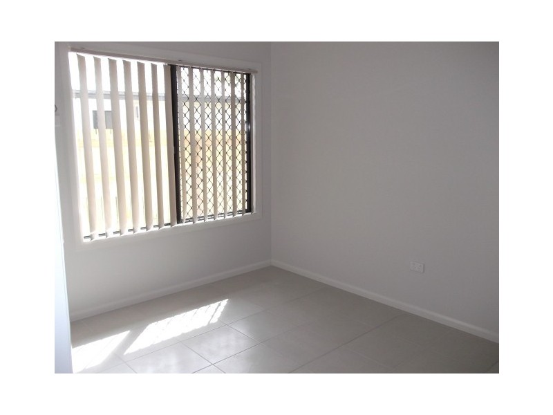 12 Lochern Way, Bushland Beach QLD 4818