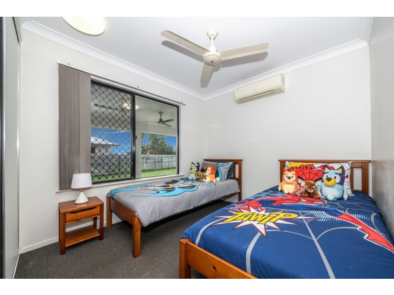 93 Daintree Drive, Bushland Beach QLD 4818