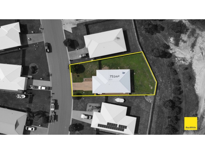 93 Daintree Drive, Bushland Beach QLD 4818