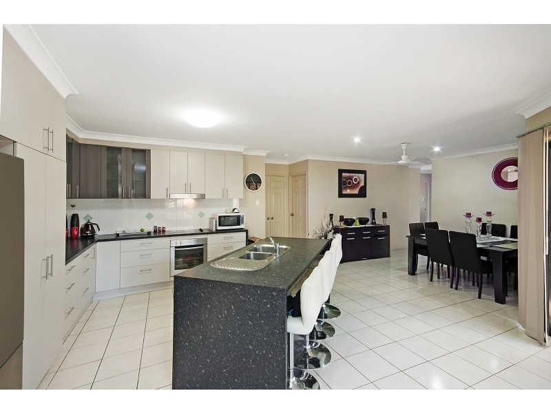 11 Romboli Court, Burdell QLD 4818