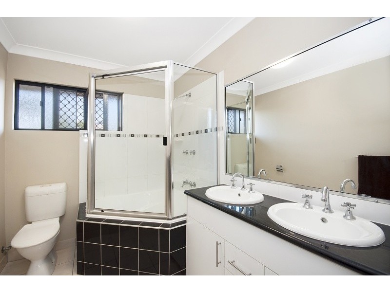 11 Romboli Court, Burdell QLD 4818