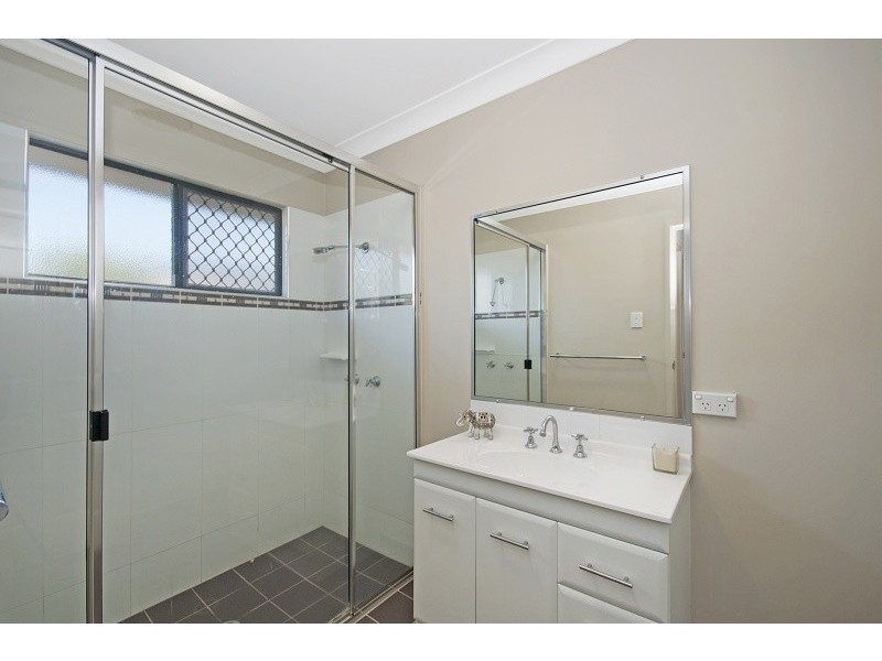 11 Romboli Court, Burdell QLD 4818