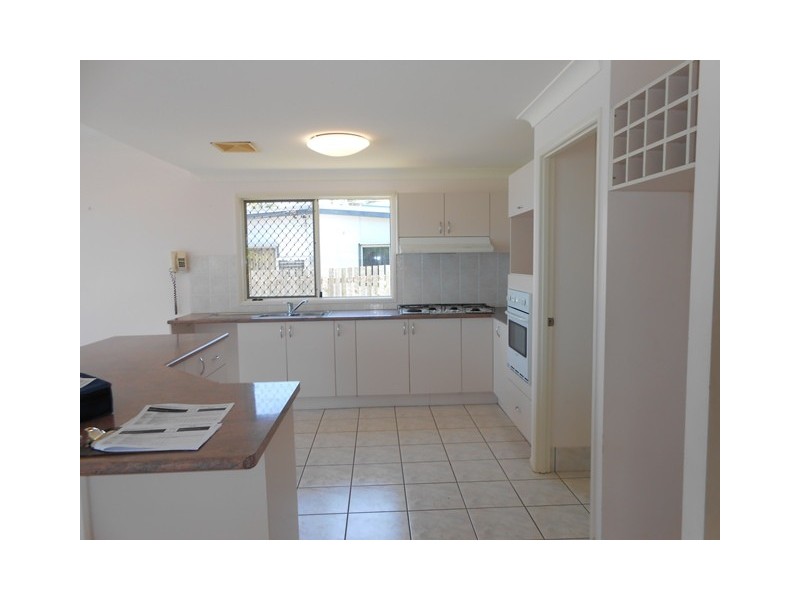 65 Cay Street, Saunders Beach QLD 4818