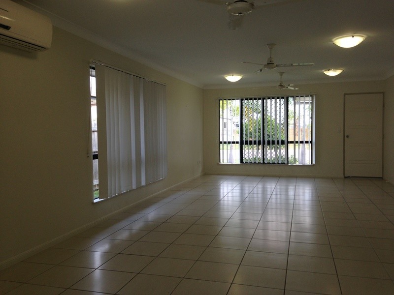 65 Daintree Drive, Bushland Beach QLD 4818