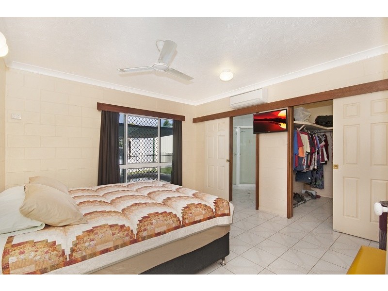 23 Joshua Crescent, Bushland Beach QLD 4818