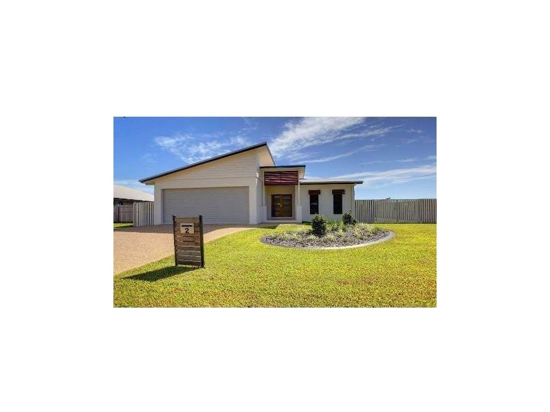 2 Rattray Street, Bushland Beach QLD 4818