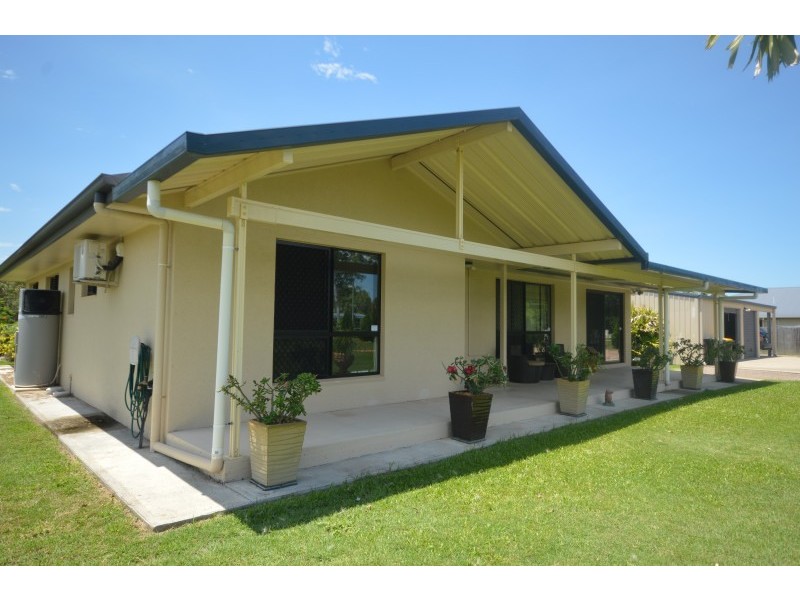 25 Salamanda Street, Bluewater QLD 4818