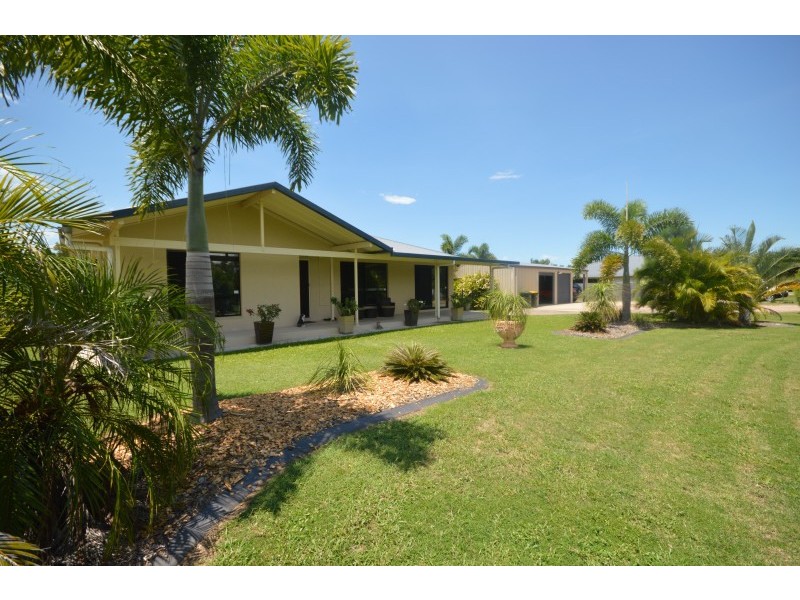 25 Salamanda Street, Bluewater QLD 4818