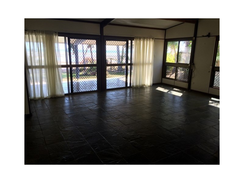 48 The Esplanade, Toolakea QLD 4818