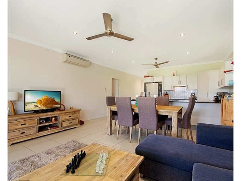 12 Ningaloo Crescent, Burdell QLD 4818