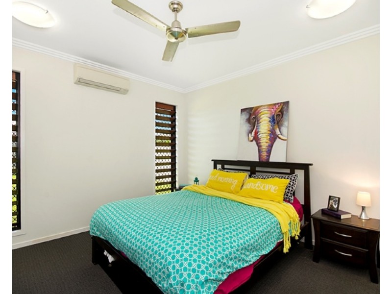 12 Ningaloo Crescent, Burdell QLD 4818