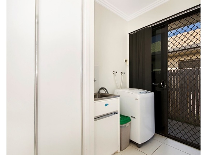 12 Ningaloo Crescent, Burdell QLD 4818