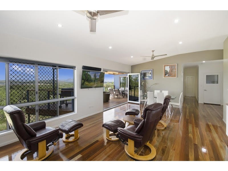 49 Deedes Crescent, Bushland Beach QLD 4818