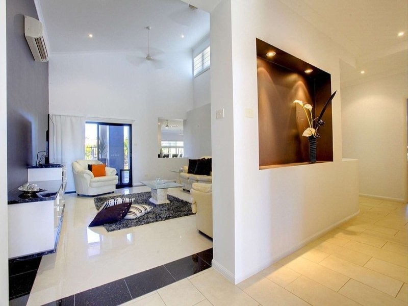 42 Donostia Crescent, Bushland Beach QLD 4818