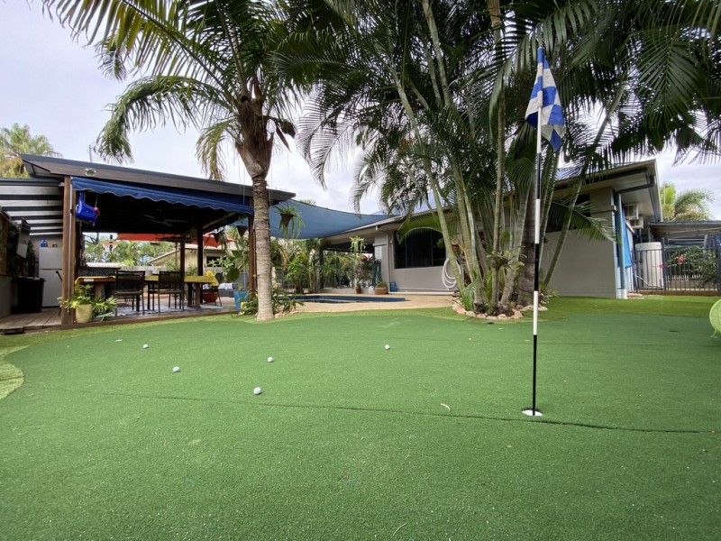 34 Seabrook Circuit, Bushland Beach QLD 4818